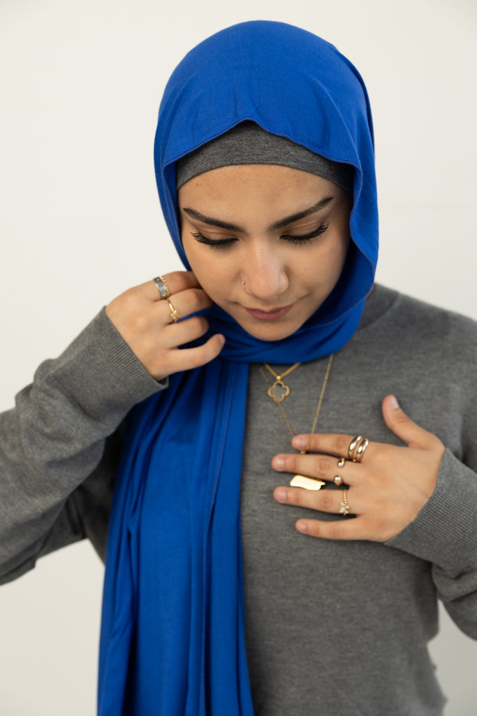 jersey hijab in royal blue