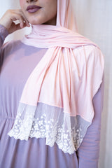 jersey hijab in seashell pink with white lace