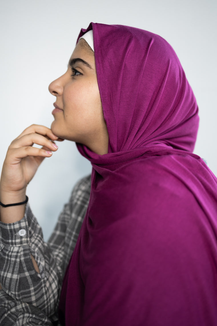 jersey hijab in magenta