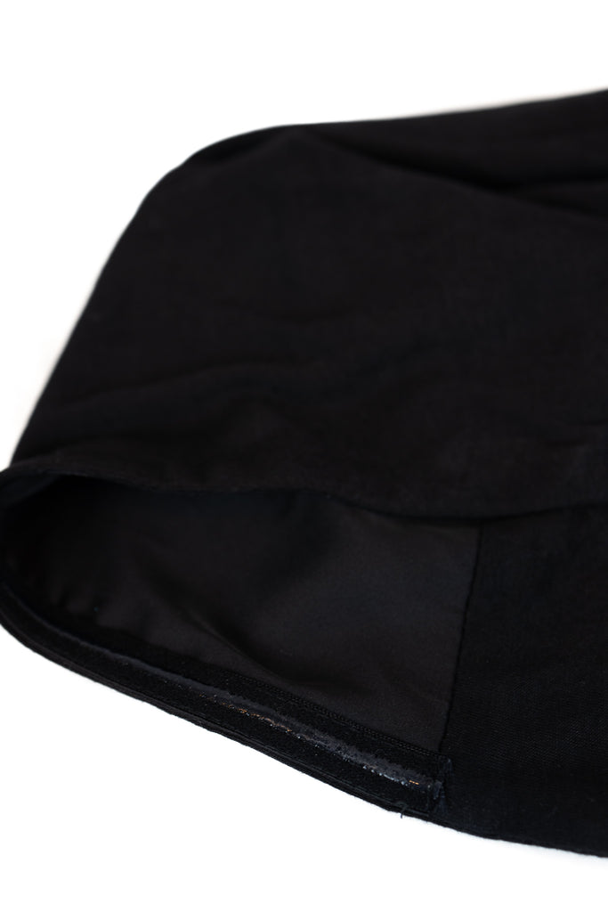 jersey black satin lined under cap with adjustable tie and silicone non slip grip