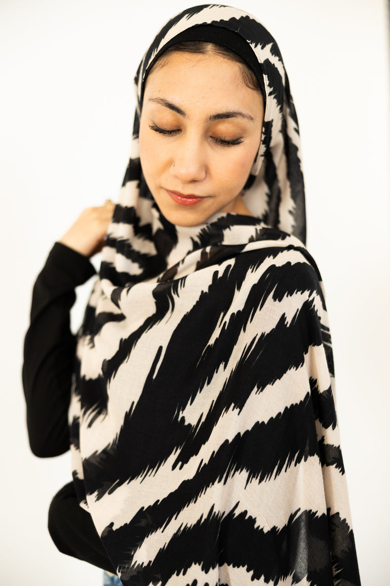 Modal Hijab - Moonlit Zebra