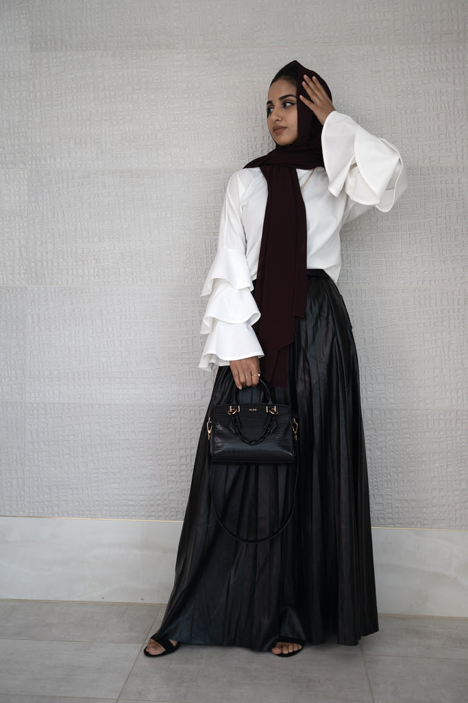black maxi vegan pleather faux leather pleated skirt with pockets and belt