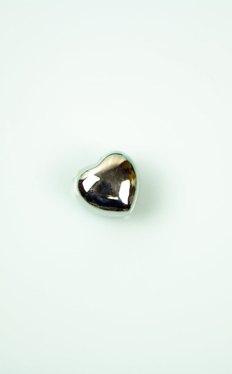 Glossed Magnetic Heart Pin - Silver