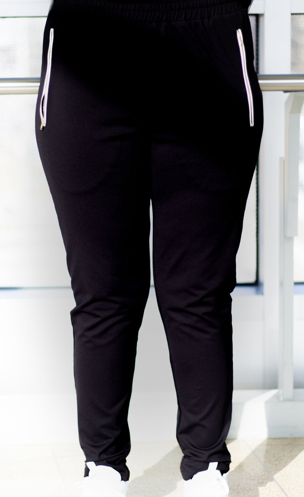 Nike Sportswear Everyday Modern Women's High-Waisted Wide-Leg French Terry  Trousers. Nike VN