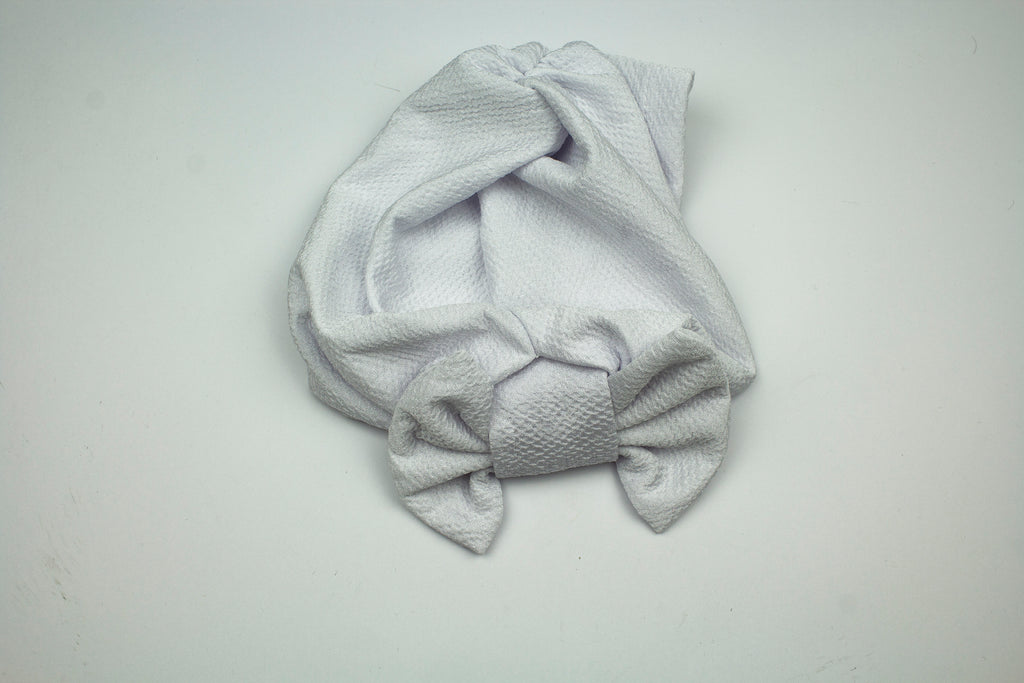 cotton turban with a bow on the front in white