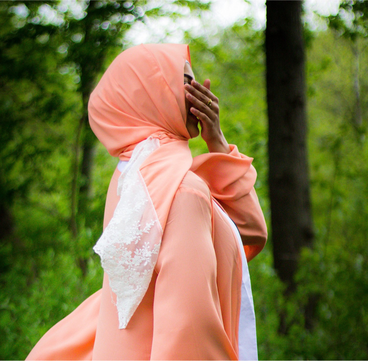 Lace Georgette Hijab - Salmon Meadow