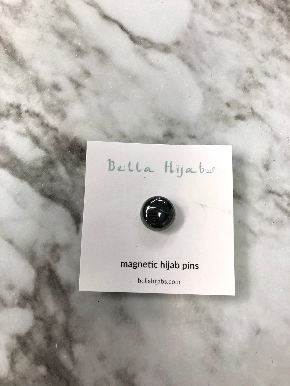 magnet hijab pin in glossy black