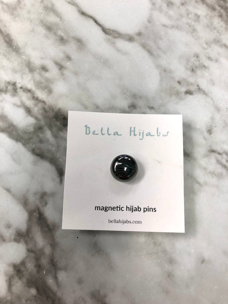 Glossed Magnetic Pin - Black
